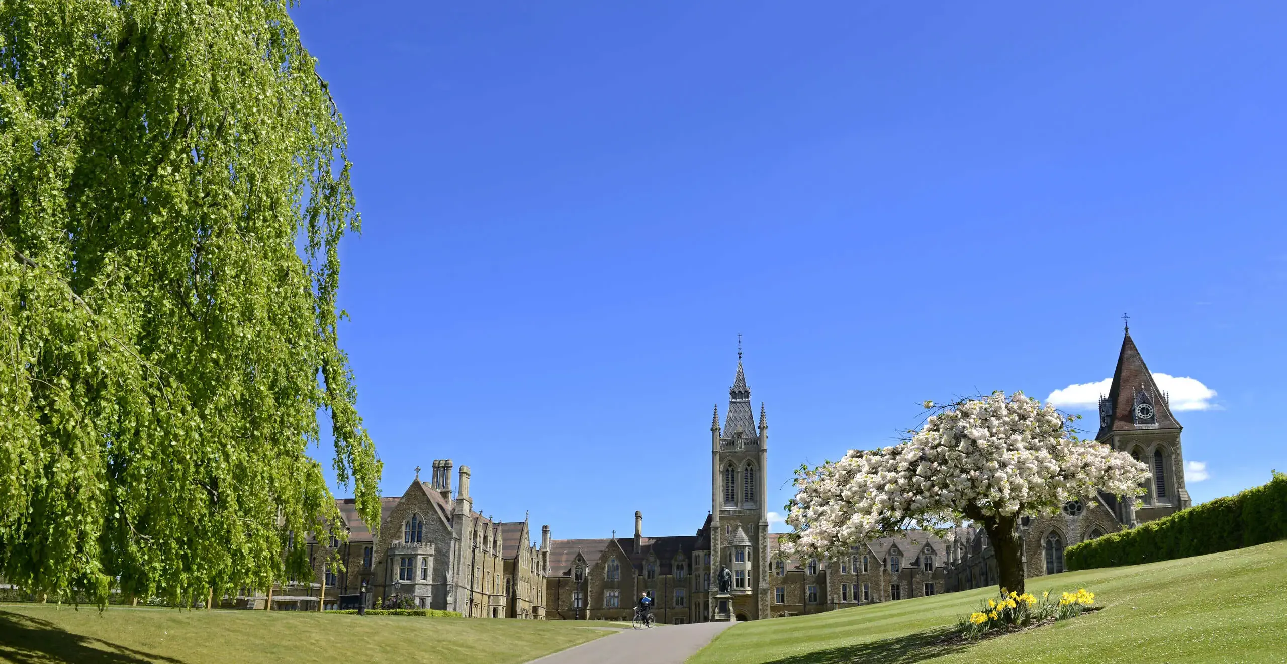 Far-off shot of Charterhouse School