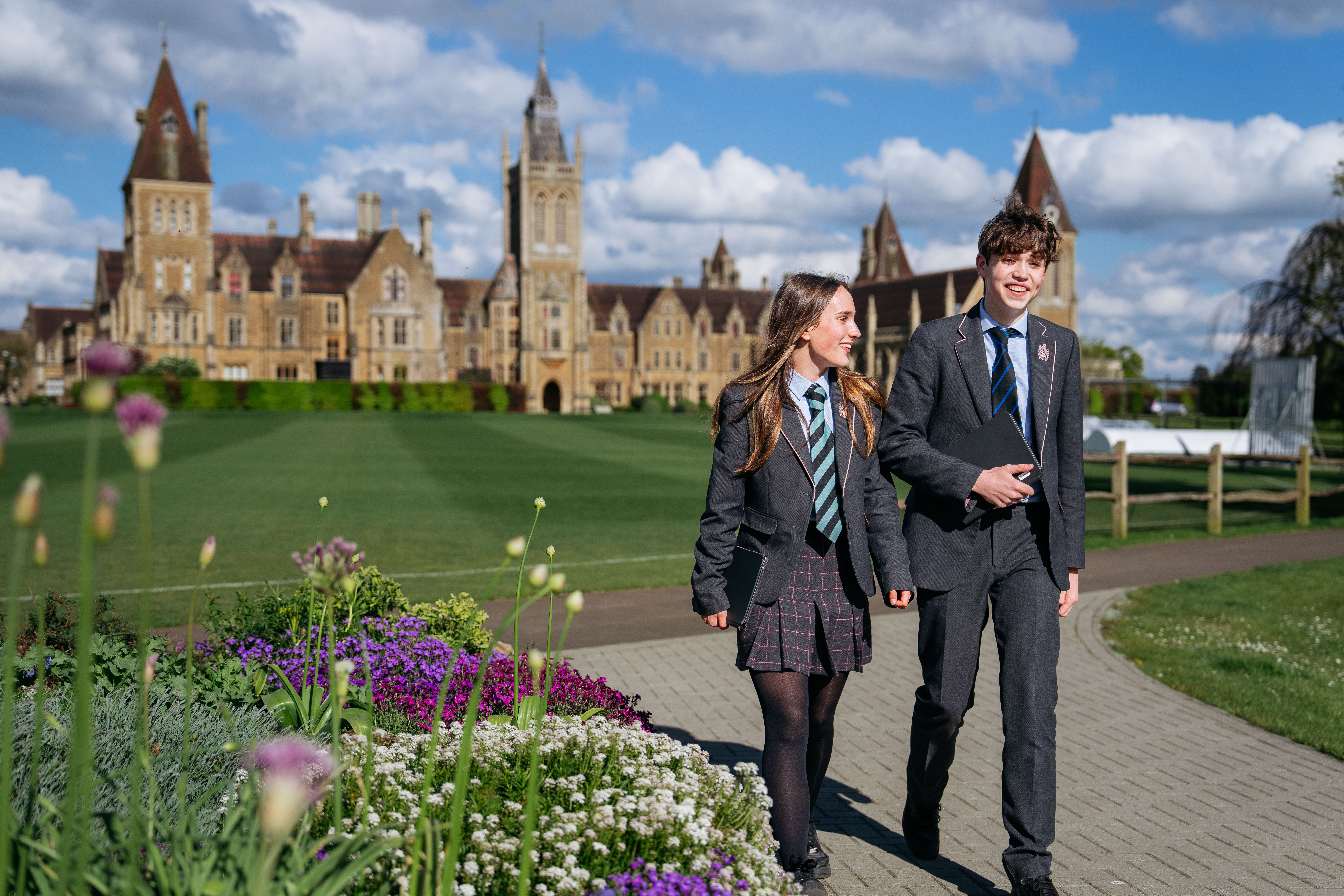 OriginalImage,,,Original,pupil,building,campus